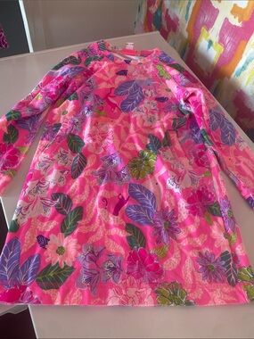 Lilly Pulitzer Bright Pink Floral Shift Dress. Sweatshirt material. Large (8/10)